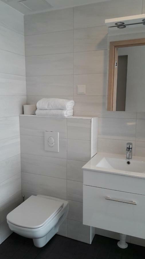 Aisa Street Apartments Parnu Ngoại thất bức ảnh